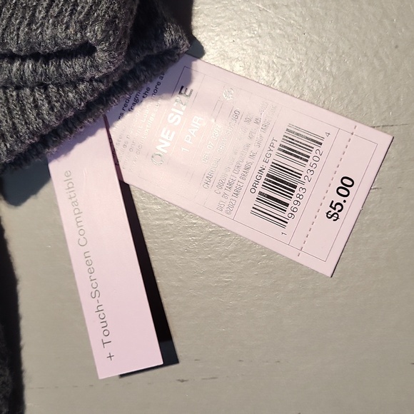 UNIVERSAL THREAD/WILD FABLE GRAY MITTEN AND GLOVE SET. NWT - Picture 6 of 7